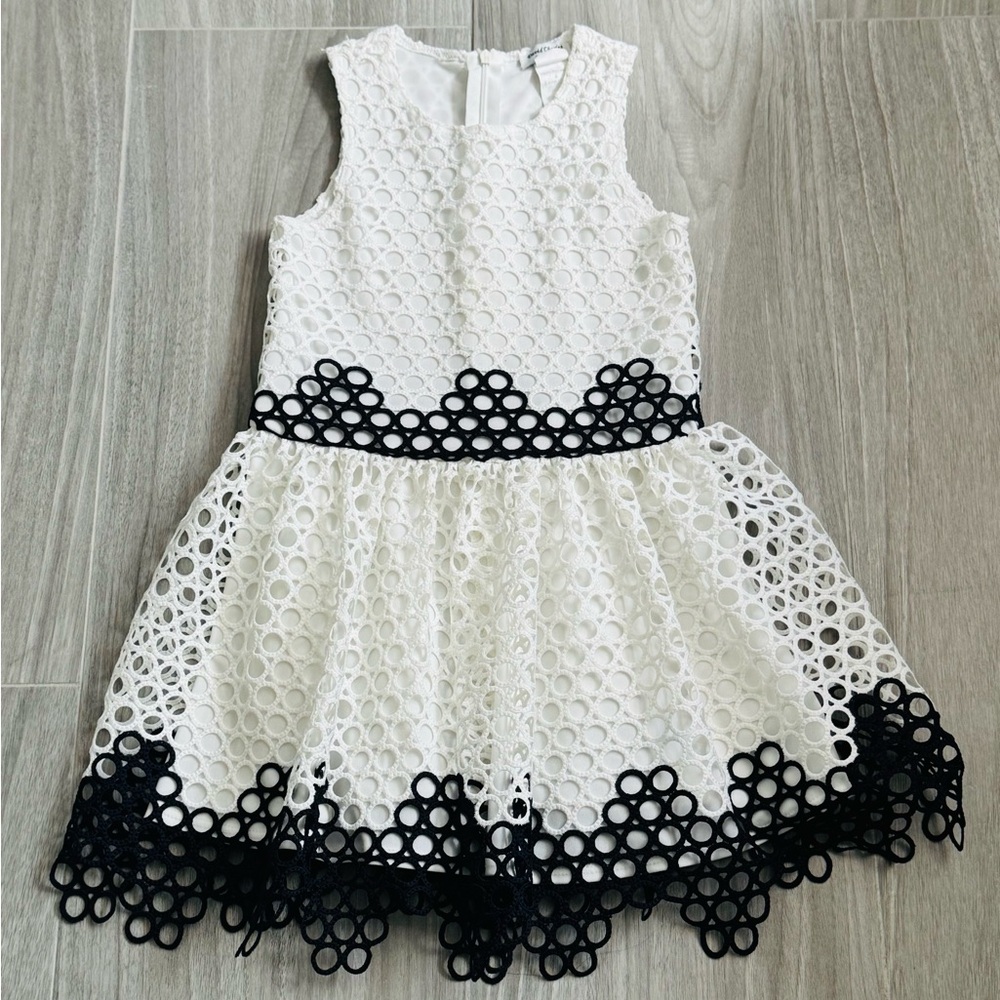 DAVID CHARLES***Gorgeous White + Navy Dress***Size 6 $389